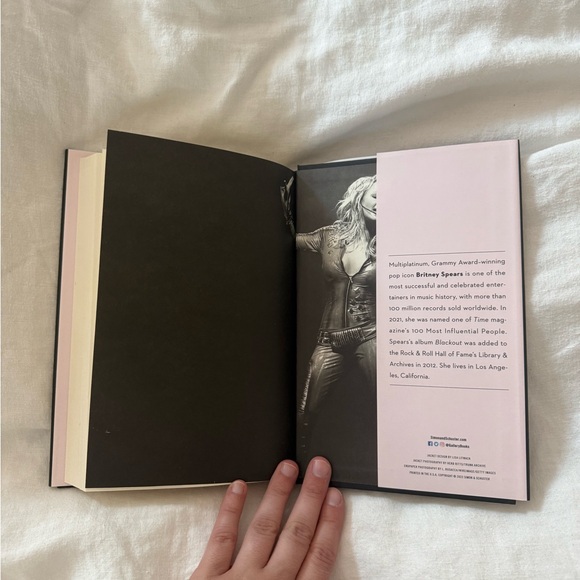 Britney Spears 'The Woman in Me' Hardcover Book - Black Cover - Picture 6 of 7